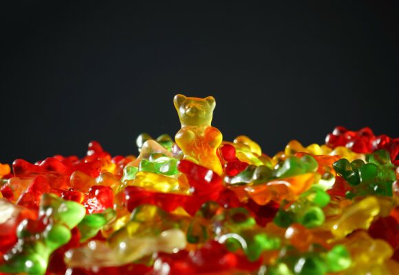 Z historie HARIBO: 100 let závislosti na gumových medvídcích